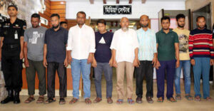 ট্রেনের টিকিট কালোবাজারি: সহজ ডটকমের দুই কর্মীসহ গ্রেপ্তার ৯